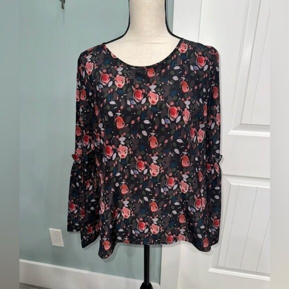 Saks Fifth Ave Women’s floral bell sleeve blouse size medium - Picture 1 of 6